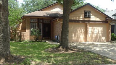 7772 Park Falls Dr in Houston, TX - Building Photo - Building Photo