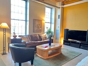 35 Riverwalk Way in Lowell, MA - Building Photo - Building Photo