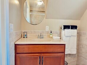 26A Park St, Unit 1 in Saratoga Springs, NY - Building Photo - Building Photo