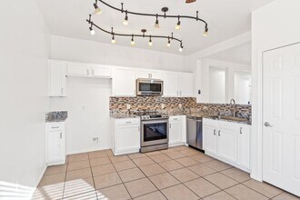 7060 S Red Maids Dr in Tucson, AZ - Building Photo - Building Photo