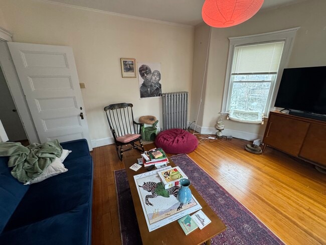 51 Ibbetson St, Unit 1 in Somerville, MA - Foto de edificio - Building Photo