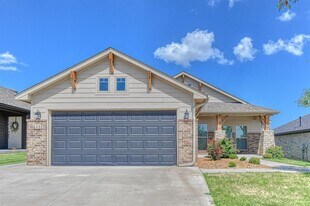 432 Pergola St in Yukon, OK - Building Photo