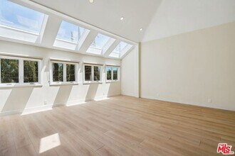 5131 Campo Rd in Los Angeles, CA - Foto de edificio - Building Photo