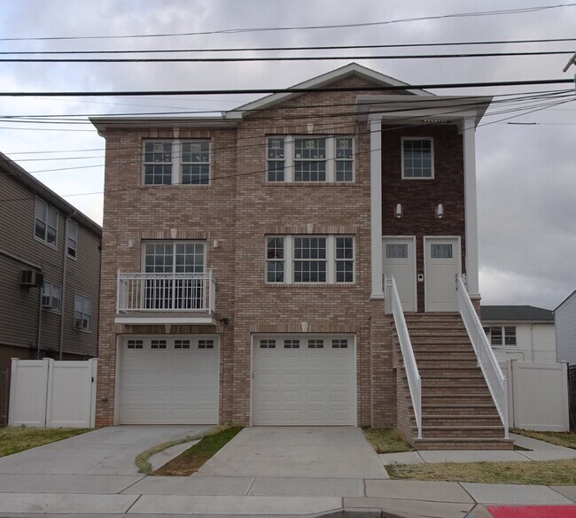 40 Schuyler Ave Rentals in Kearny, NJ