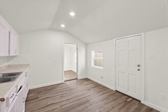 1909 4th St in Galena Park, TX - Building Photo - Building Photo