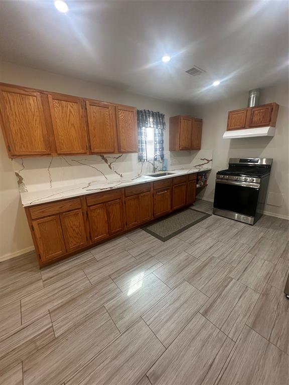 1915 Avenue D in Dickinson, TX - Building Photo - Building Photo