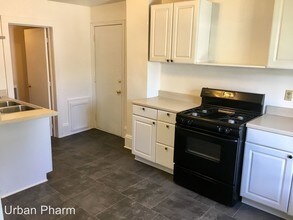 451 4th St NW in Grand Rapids, MI - Building Photo - Building Photo