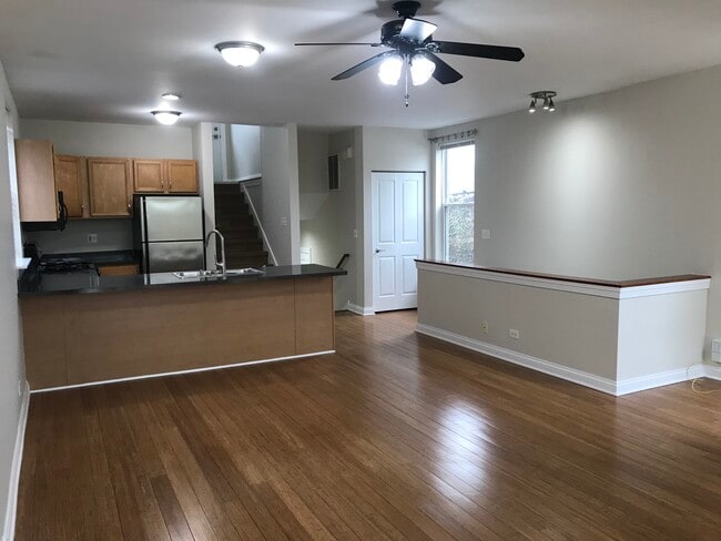 property at 3414 W Le Moyne St