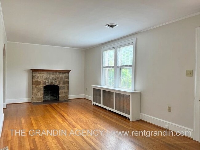1668 Brandon Ave SW in Roanoke, VA - Building Photo - Building Photo