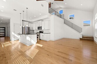 7113 Cherry Beam Path in Austin, TX - Building Photo - Building Photo