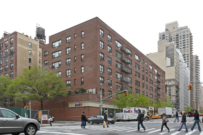 1450 3rd Ave in New York, NY - Building Photo - Building Photo