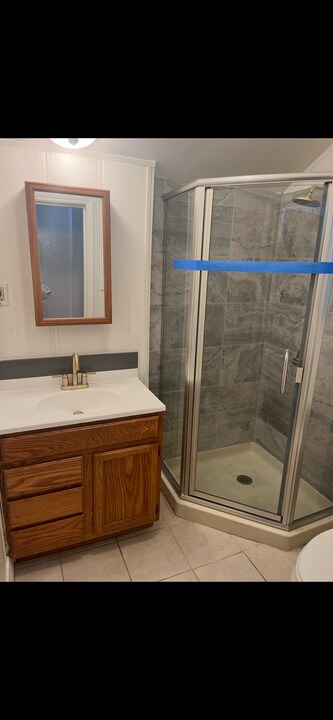 731 Lucas Ave, Unit Studio in Richmond, CA - Building Photo