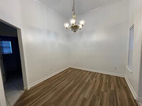 1225 Sagebrush St in Angleton, TX - Building Photo - Building Photo
