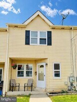 614 Fraley St, Unit 210 in Bridgeport, PA - Building Photo