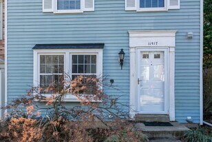 11517 Ivy Bush Ct in Reston, VA - Building Photo