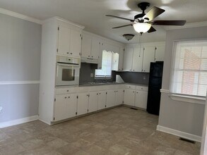 5378 Neuse Rd in Kinston, NC - Building Photo - Building Photo
