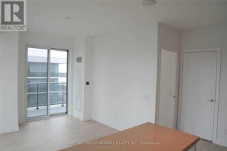 70 Annie Craig Dr in Toronto, ON - Building Photo - Building Photo