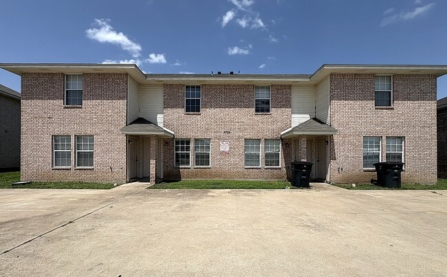 property at 5709 Redstone Dr