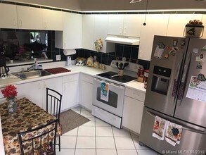 13701 SW 12th St-Unit -304A in Pembroke Pines, FL - Building Photo - Building Photo