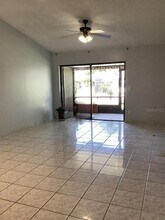 53 Silver Park Cir in Kissimmee, FL - Foto de edificio - Building Photo