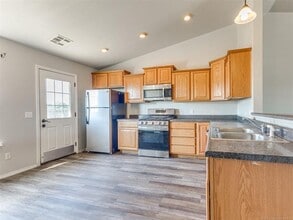 1604 W Elm St in Skiatook, OK - Building Photo - Building Photo
