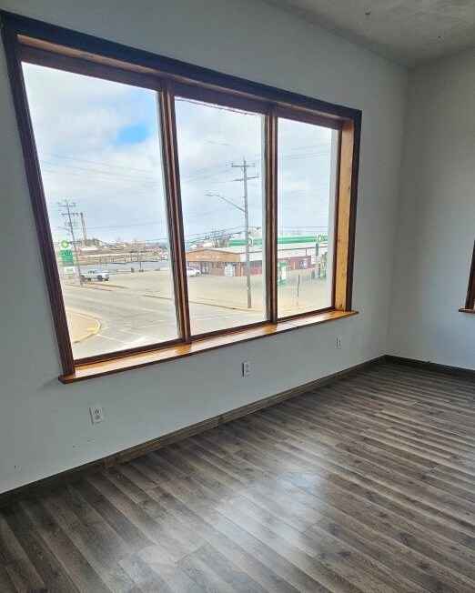 11 W Hosmer St, Unit 2 in Marinette, WI - Building Photo