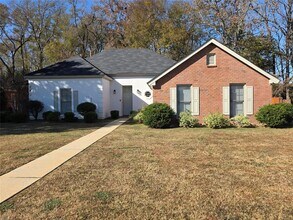 2230 Kingsbury Dr in Montgomery, AL - Building Photo - Building Photo