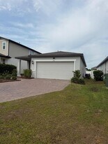 3732 Shoveler Ave in Leesburg, FL - Building Photo