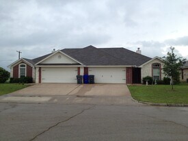 600 Prosperity Trail in McGregor, TX - Building Photo