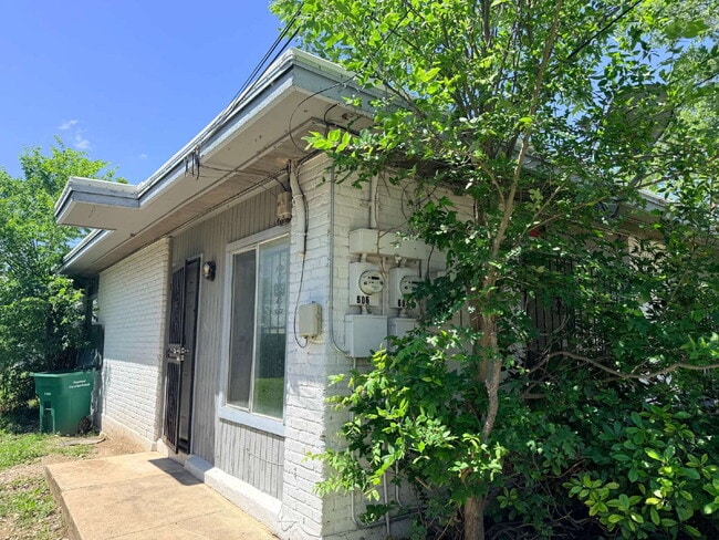 property at 606 Morningview Dr