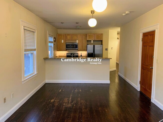 8 Giles Park, Unit 1L