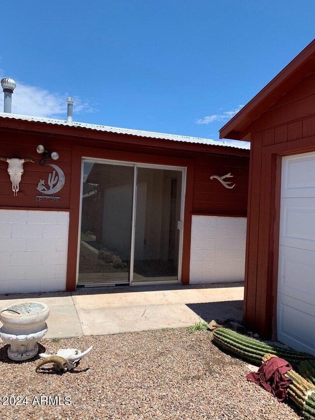 912 E Allen St in Tombstone, AZ - Building Photo - Building Photo