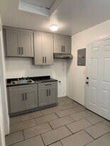 4950 1/2 E San Juan St in Compton, CA - Building Photo