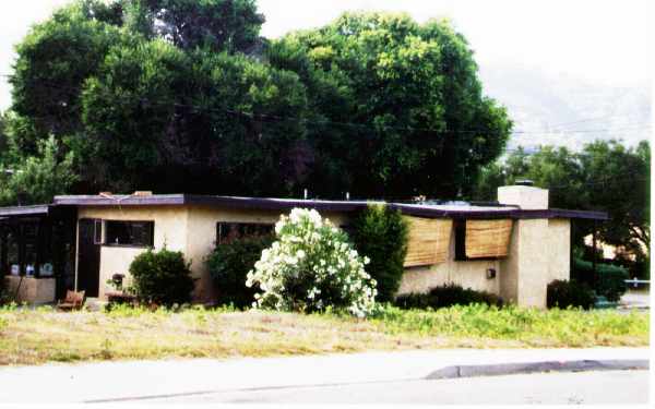 325-325 #'s B,E Oak View Ave in Oak View, CA - Building Photo