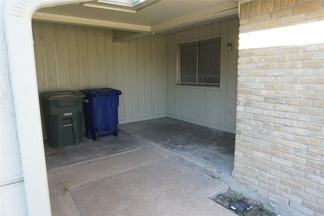 property at 1913 Normal Park Dr