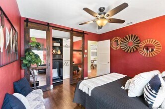 4899 Circle Dr in San Diego, CA - Building Photo - Building Photo