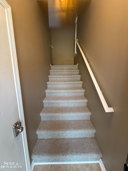 27017 Carrington Pl in Harrison Township, MI - Foto de edificio - Building Photo