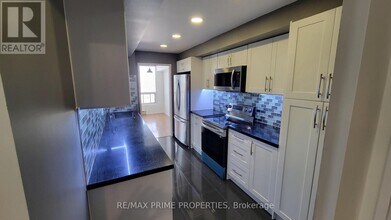 4450 Tucana Ct in Mississauga, ON - Building Photo - Building Photo