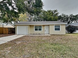 107 Bayside Blvd in Oldsmar, FL - Building Photo