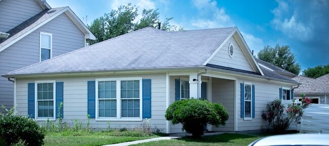 1120 Verde Trails Dr in Houston, TX - Building Photo - Building Photo
