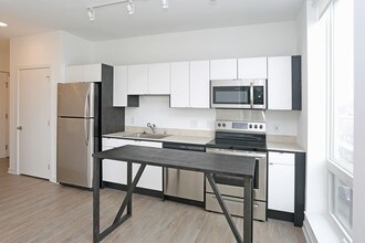 MoDI Apartments in Minneapolis, MN - Building Photo - Interior Photo