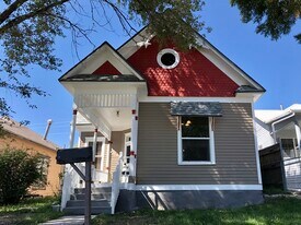 124 S 5th St in Raton, NM - Building Photo