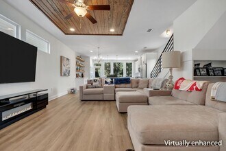 458 Grand Oaks Rd in Tallahassee, FL - Building Photo - Building Photo