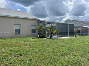189 Emeraldview Ave in Davenport, FL - Building Photo - Building Photo