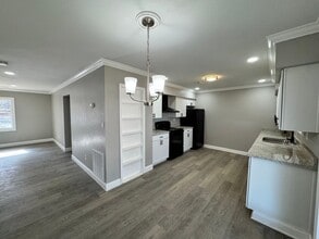 2726 Highland Cir, Unit #2 in Kodak, TN - Foto de edificio - Building Photo