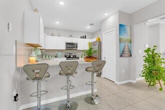 424 NE 4th Ave in Florida City, FL - Building Photo - Building Photo