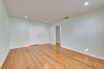 4134 Prescott Ave-Unit -8 in Dallas, TX - Building Photo - Building Photo
