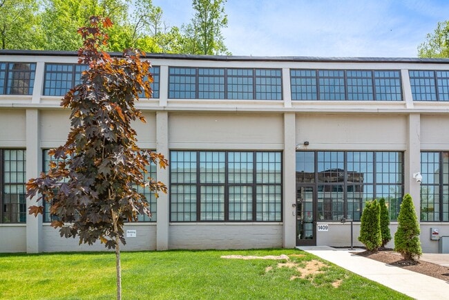 property at 1409 Grandin Rd