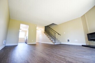 2389 SE 152nd Ave in Portland, OR - Building Photo - Building Photo