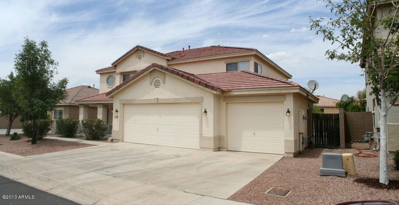 1310 E Beth Dr in Phoenix, AZ - Building Photo